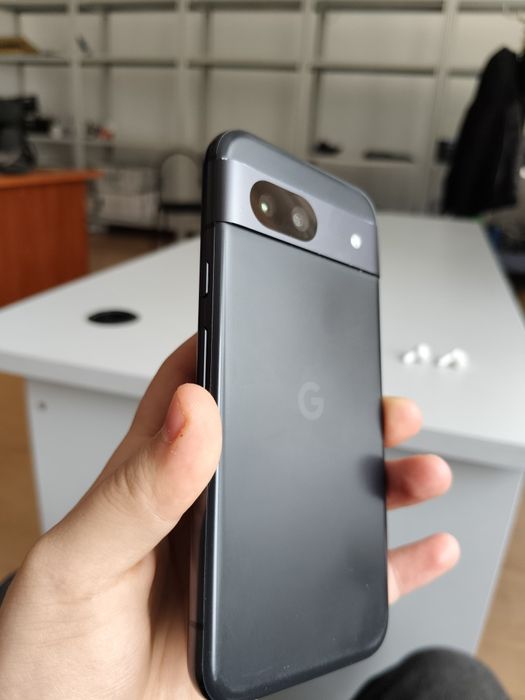 Pixel 8a в отличном состоянии