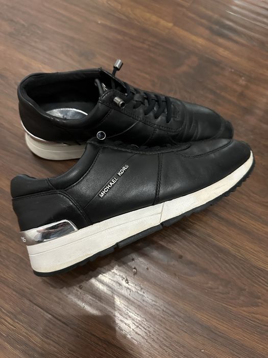 Кроссовки черные Michael Kors