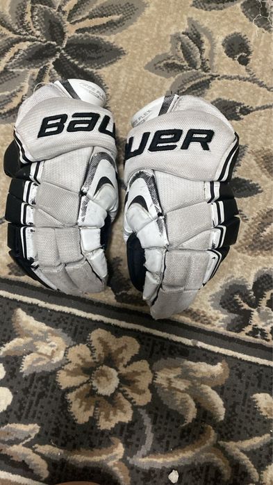 Хоккейная форма.