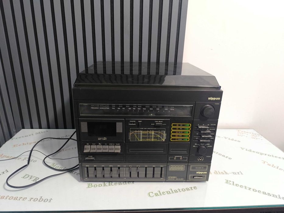 Sistem Audio Hi-Fi Nippon cu Radio AM/FM, Casetofon, Pick-up