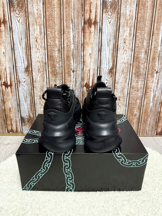 Versace Chain Reaction Black