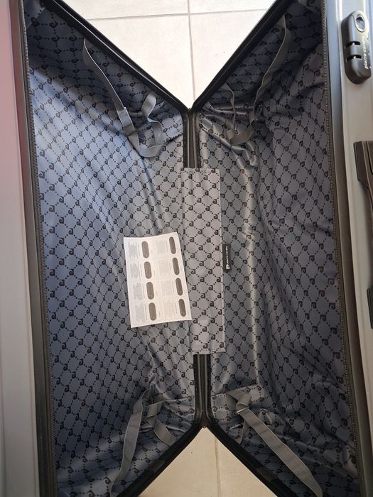 Голям куфар -сив