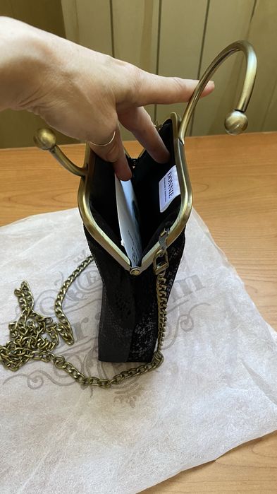 Сумка, клатч из кожи