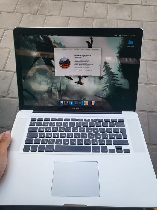 MacBook 15" (2010 года)