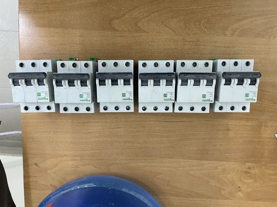 Защитные полуавтоматы c50a