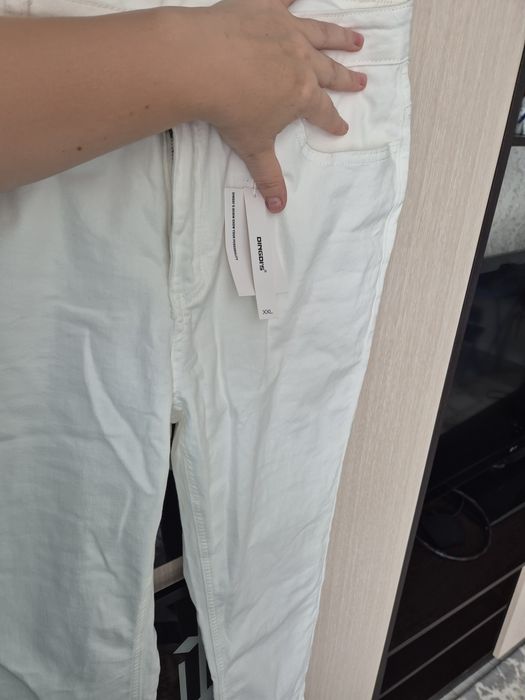 Продам Женские Джинсы