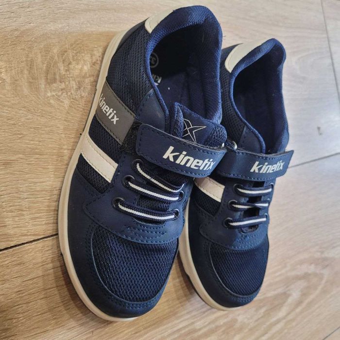 Кроссовки на мальчика