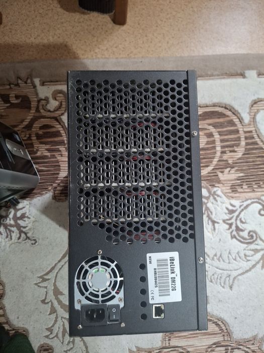 UPS источник без перебойного питания.