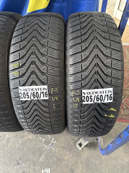 205/60/16 Vredestein M+S