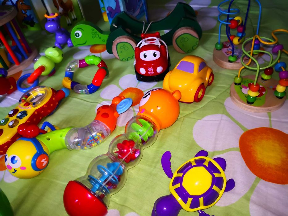 Lot jucarii pentru copii/gemeni