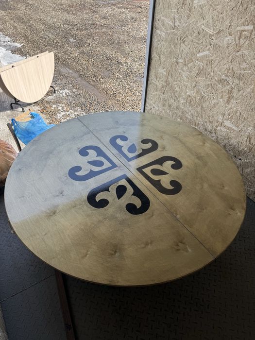 Продам юрту, столы, стулья б/у