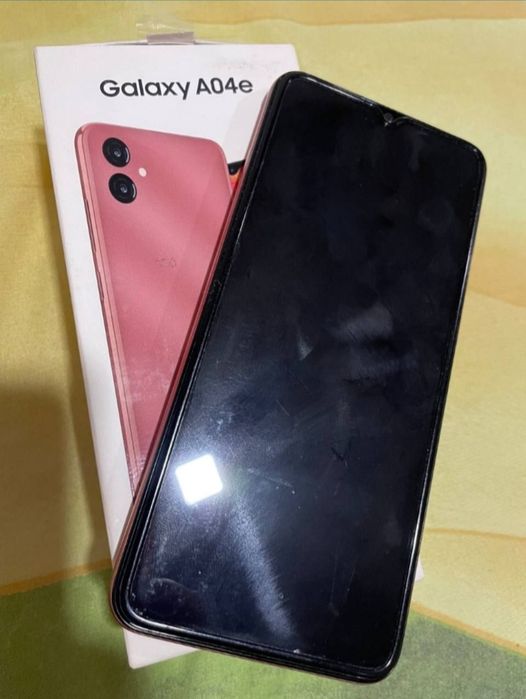 Samsung a 04 holati ideal karobka dakiment  xotira 64 imekadan ŏtga hh