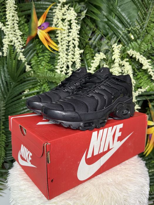Nike Air Max Plus TN Triple Black