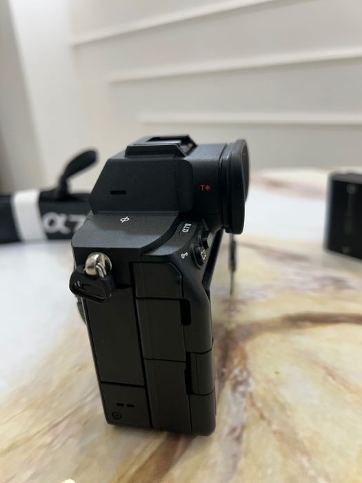 Sony A7 mark IV Отлично Състояние