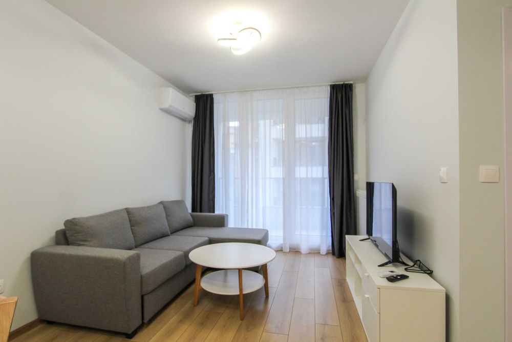 Дава се под наем Двустаен апартамент в София, Оборище - 70 кв.м за 648.21 € - Снимка #2