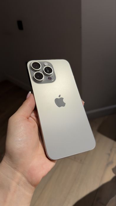 iPhone 15 pro max 512