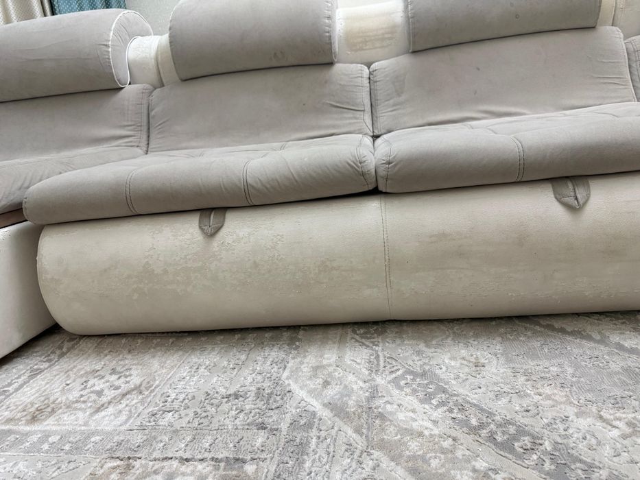 Продам диван б/у.