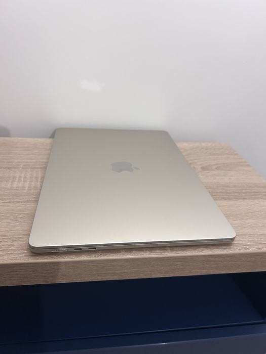 MacBook Air 15” M2 2023 / Baterie 100% / 19 cicluri / Ca nou