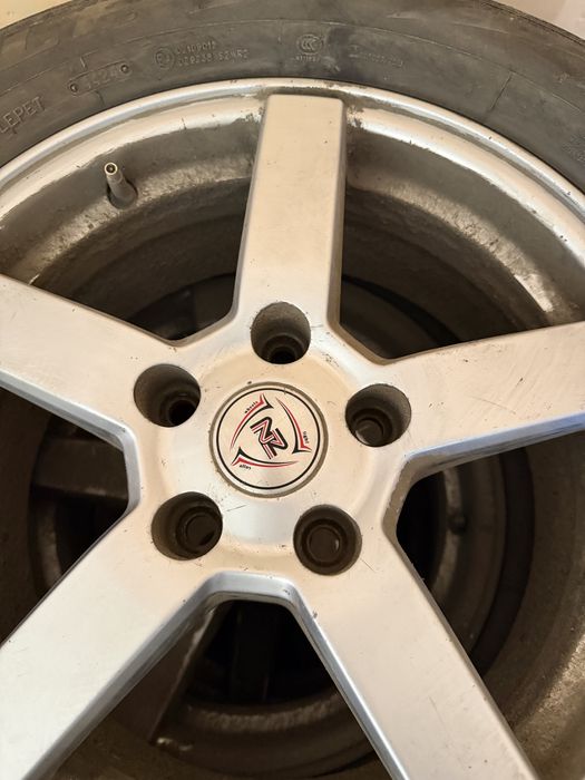 Продам диска с резиной