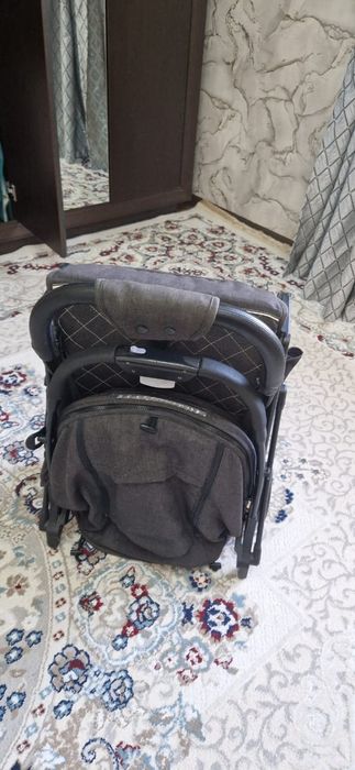 Прогулочная каляску за 20000