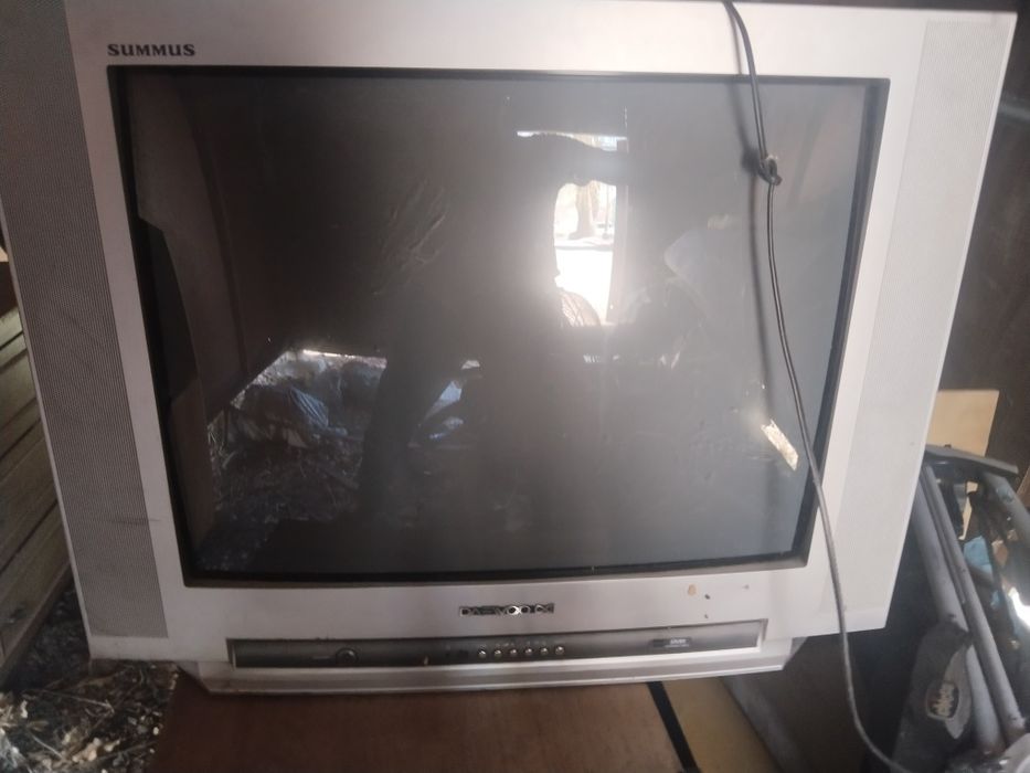 Продам телевизор