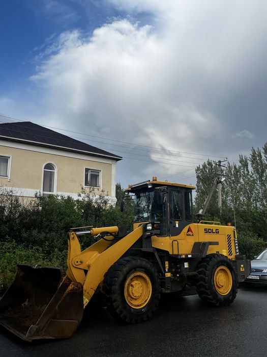 Услуга погрузчика 24/7 вывоз мусор