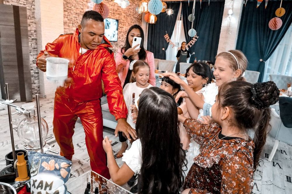 Аниматоры, Шоу химии, Крио шоу