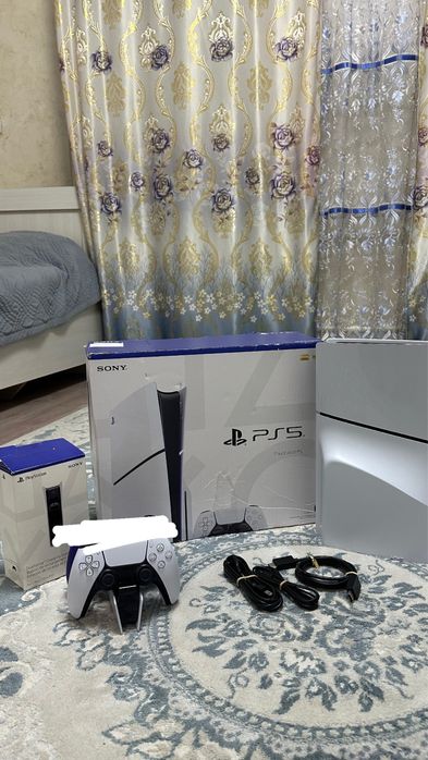 Продам playstation 5 Slim 1 tb