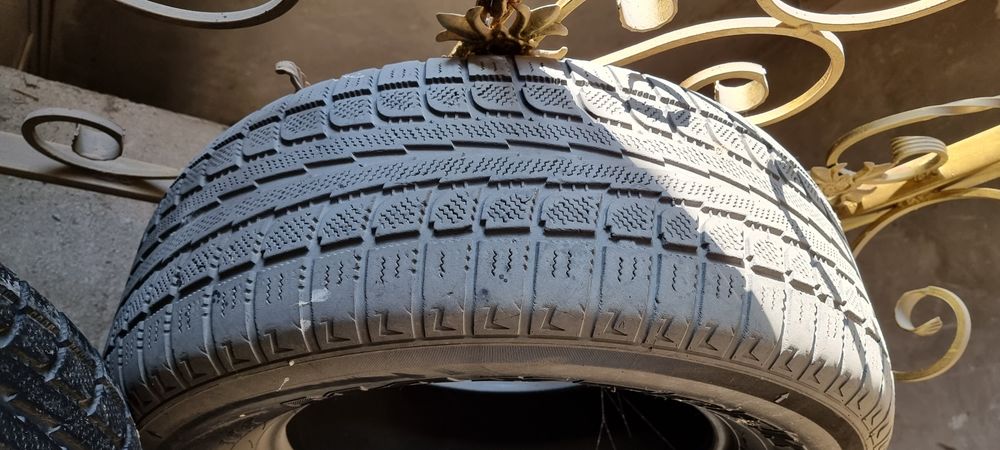 Шины в отлично состояний.