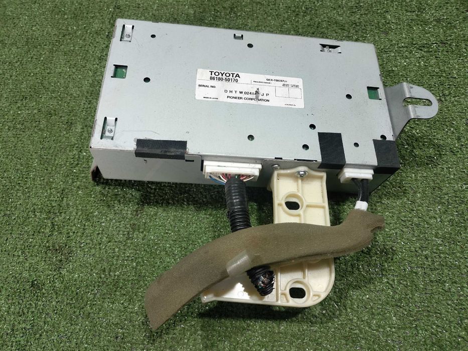 Продам Блок ТВ тюнера электронный блок Toyota Celsior UCF31 3UZFE