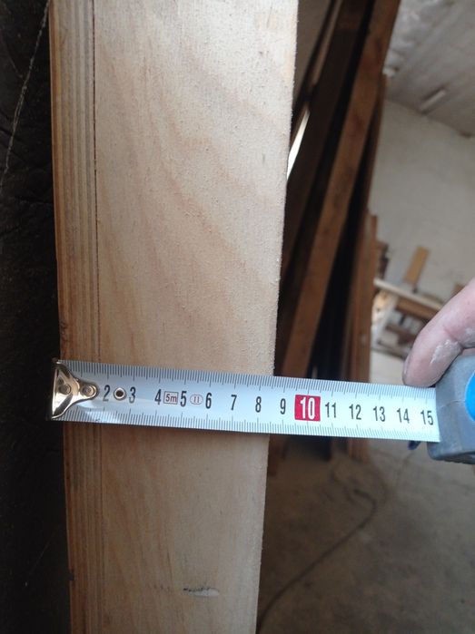 Деревянные окна.