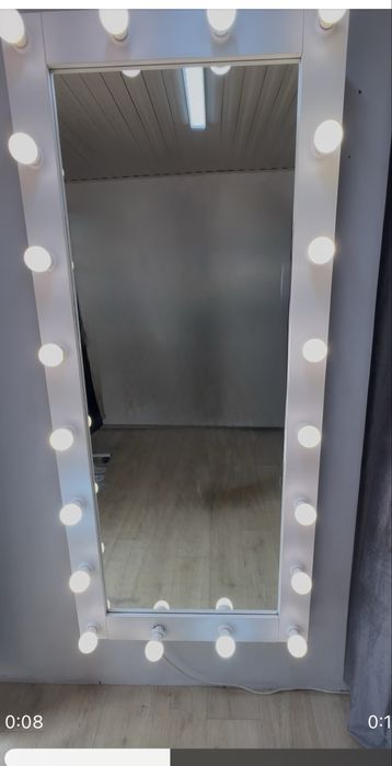 Зеркало настенное