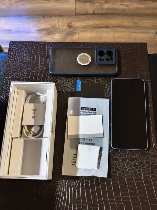 Продавам Xiaomi 13 T