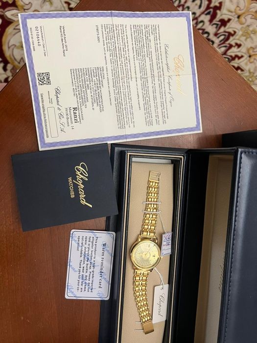 Золотые часы Шыейцарской фирма CHOPARD