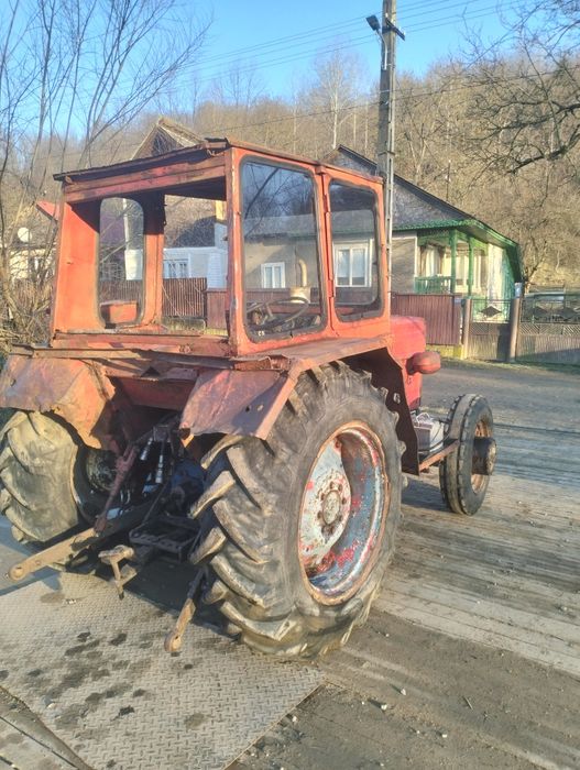 Vând tractor UTB 445 DTC