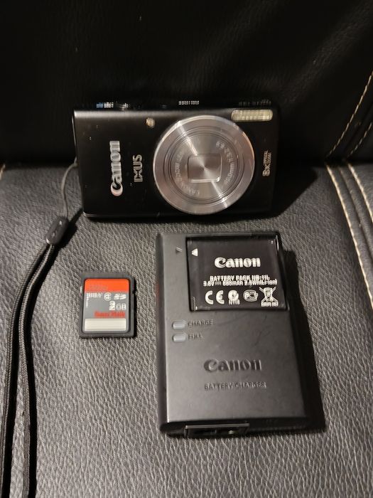 Aparat foto Canon IXUS 132 16 MP