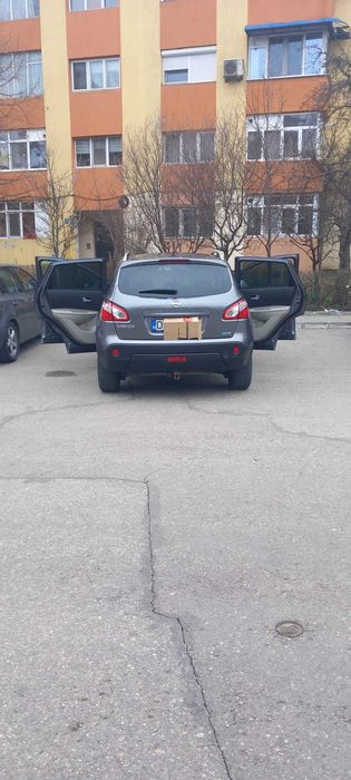 Proprietar, vand Nissan Qashqai PANORAMIC DIESEL 1.6 FULL  - INMATRICULATA-2013