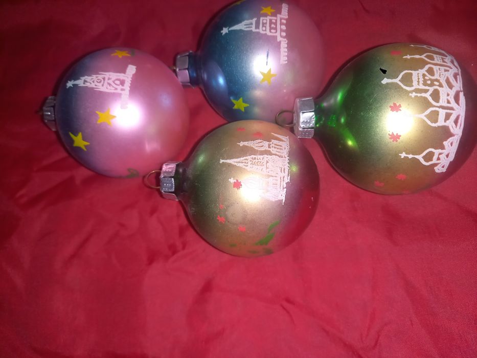 Продаю КРЕМЛЁВСКИЕ ёлочные игрушки