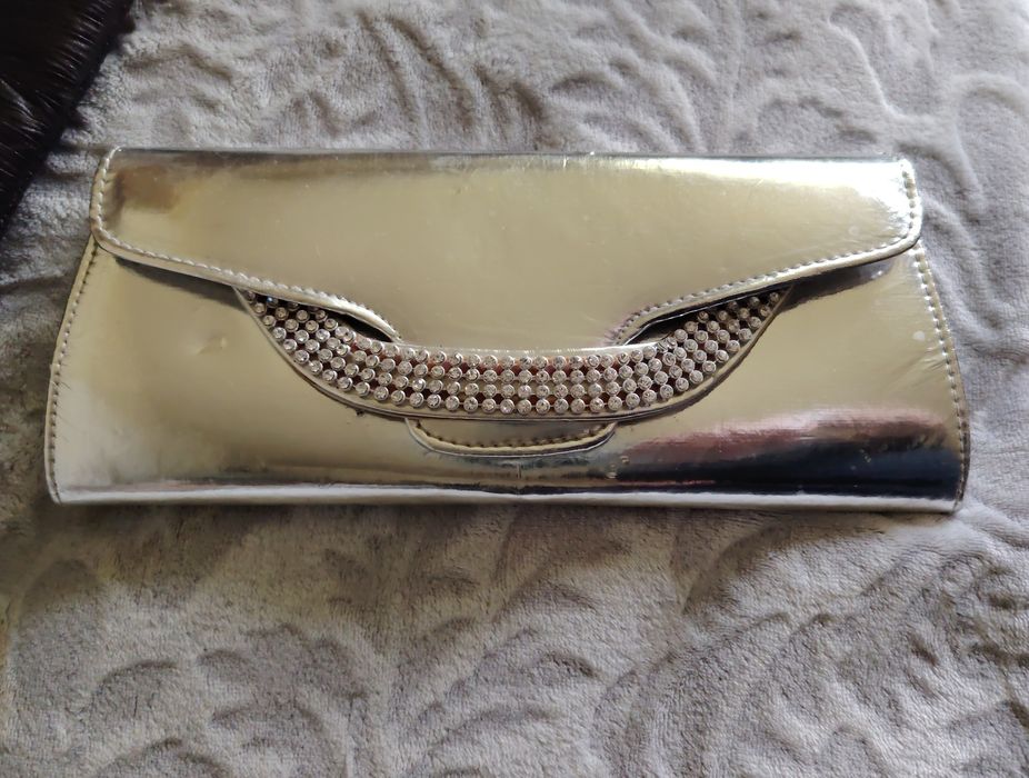 Сумочки - клатч выходные недорого