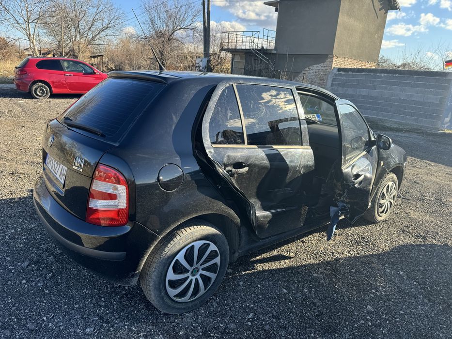 Шкода фабия 1.2 бензин 2004 Г смао на части