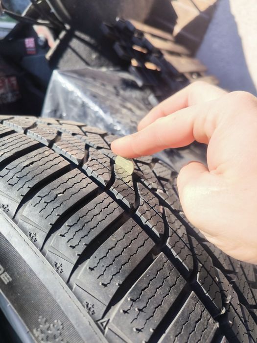 Гуми за джип и бус