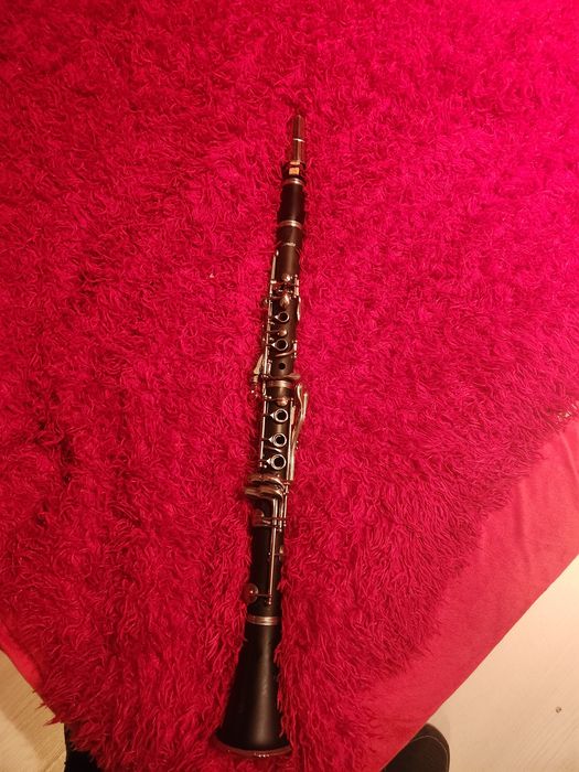 Продавам кларинет