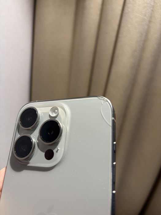 Iphone 15 pro (коробка в наличии)