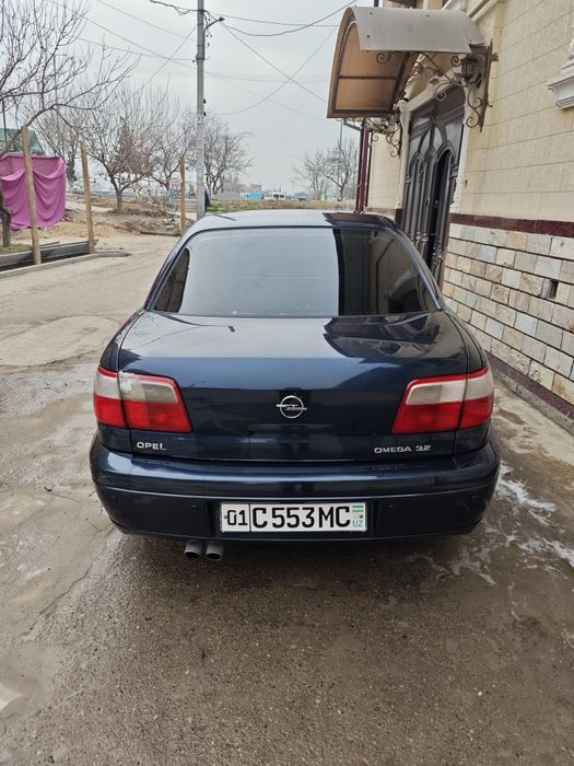 Opel Omega B 3.2 V6 2002 метан/бензин