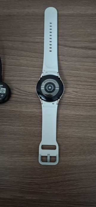 Смарт часы Samsung Galaxy Watch 4 (SM-R860) — Белые