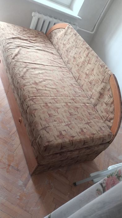 Отдам диван-тахта