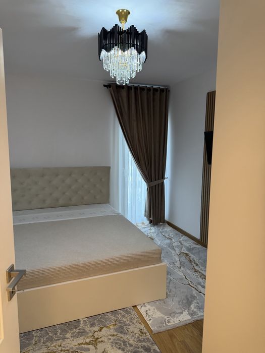 Ofer spre inchiriere apartament  3 camere