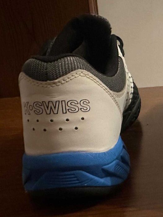 Оригинальные кроссовки "K - SWISS"