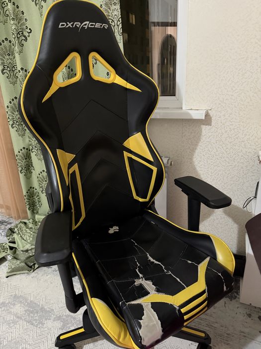 Кресло игровой axracer