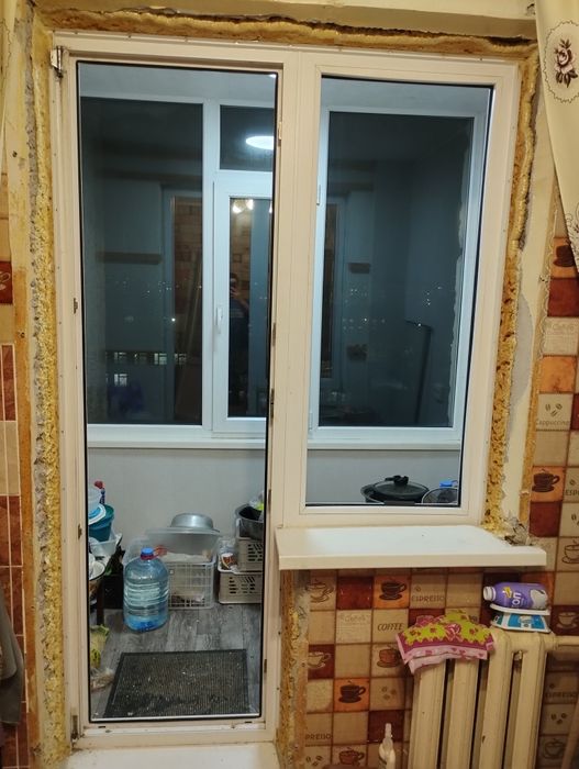 Продам пластиковое окно и дверь